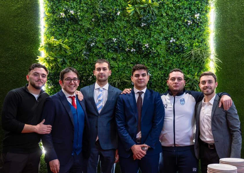 Il gruppo dirigente nella fotografia della presentazione sponsor